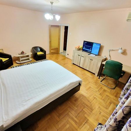 Global Downtown Apartments - Unirii Бухарест Екстер'єр фото