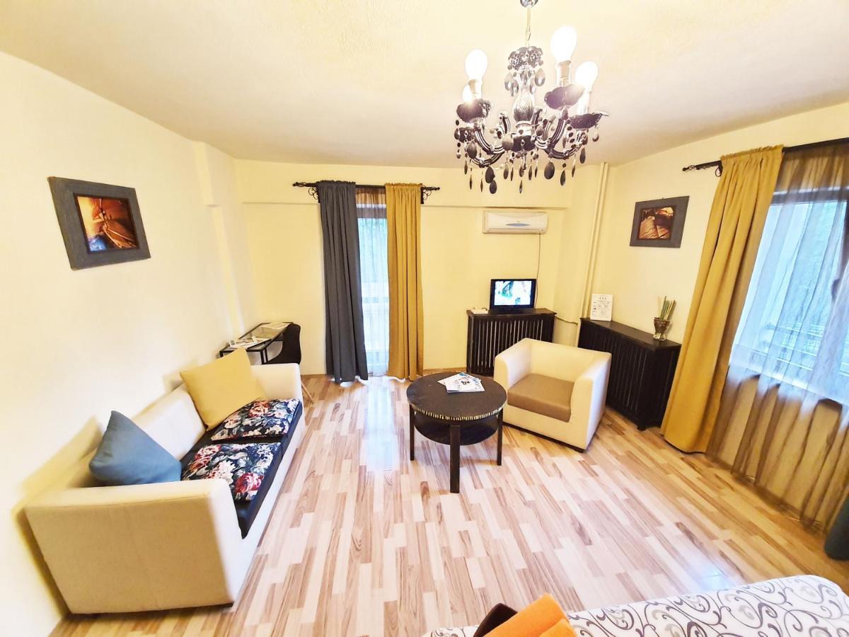 Global Downtown Apartments - Unirii Бухарест Екстер'єр фото